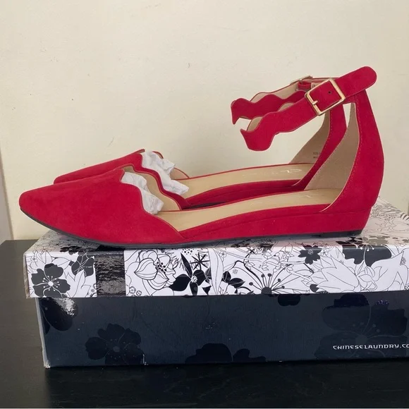 CL by Laundry Women's Studio Super Suede Ruby Red Pointed Toe Flat Womens Sz 10 - Picture 4 of 11